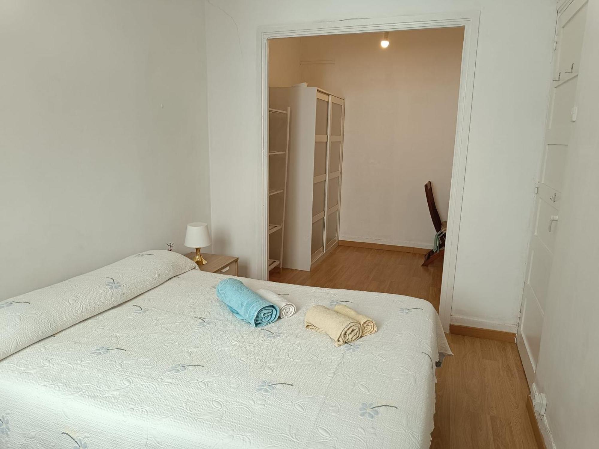 아 코루냐 Piso Antiguo, Muebles Viejos, Muy Sencillo, Alquilado En Invierno A Estudiantes, Sin Ascensor, Cocina Antigua A Gas, Edificio Muy Antiguo 아파트 외부 사진